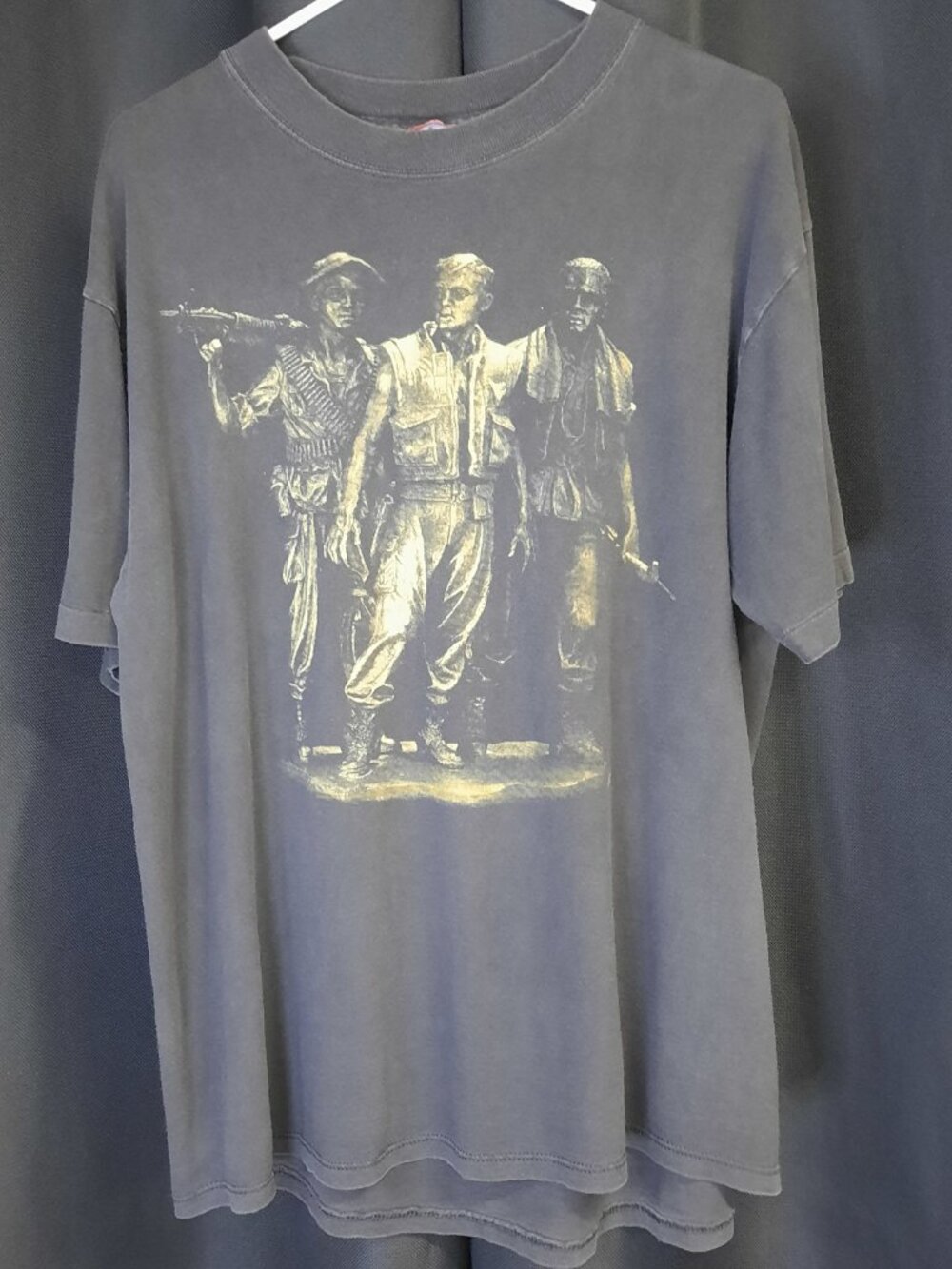 Vintage Soffe Vietnam Veterans Memorial T-Shirt "Three Servicemen" Faded Black L